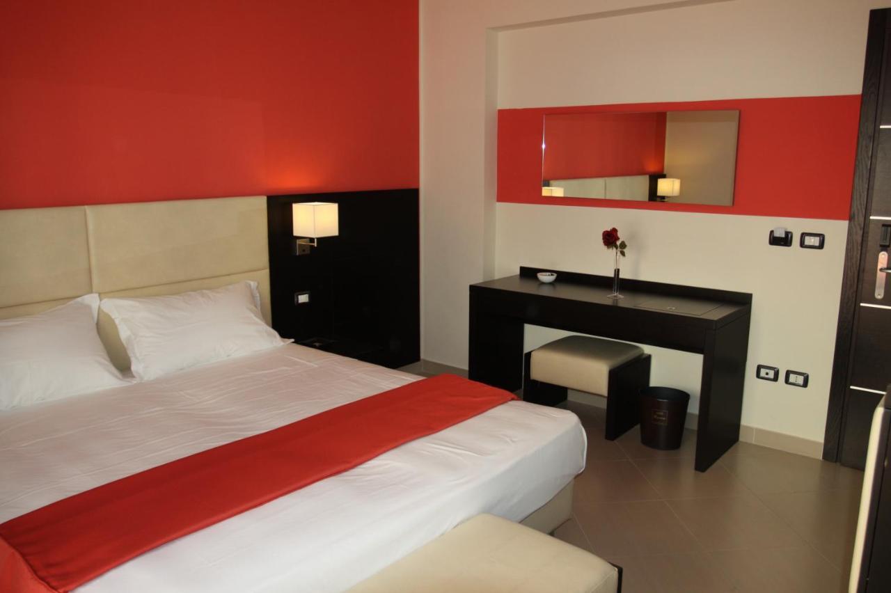 Rama Palace Hotel Casalnuovo Di Napoli Zimmer foto